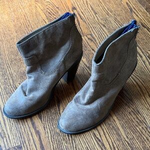 Mossino Women’s 7 Stylish Brown Heeled Boots for Women